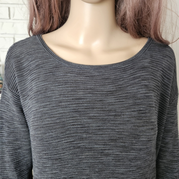 Aritzia Wilfred Gray Long Sleeve Sweater Top - Picture 2 of 12